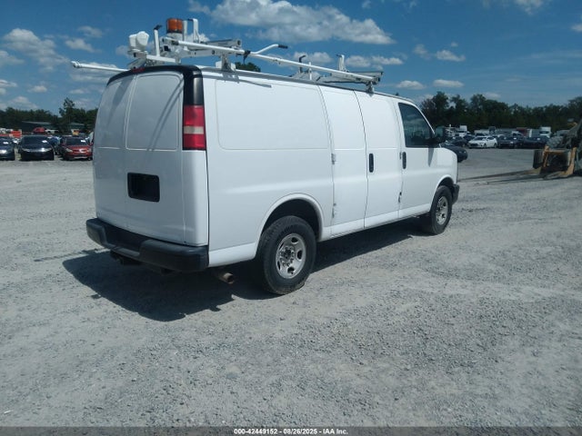 Chevrolet l20 2015 1GCWGFCF2F1161512 Image 4