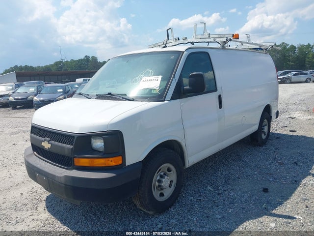 Chevrolet l20 2015 1GCWGFCF7F1159884 Image 2