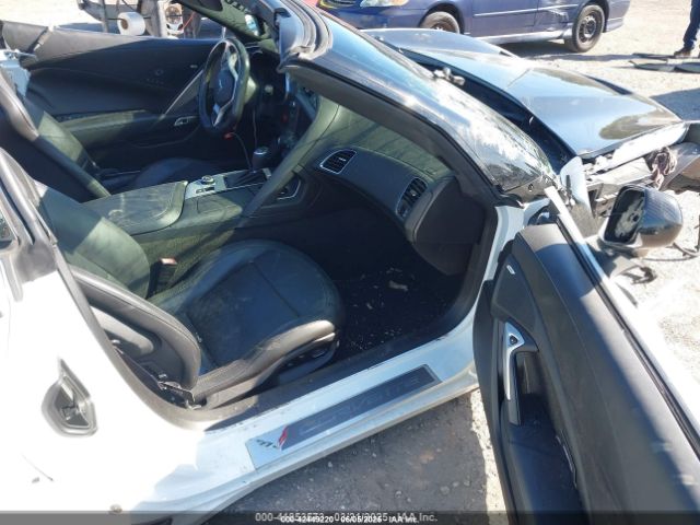 2017 CHEVROLET CORVETTE 1G1YS2D60H5603089 Photo 4