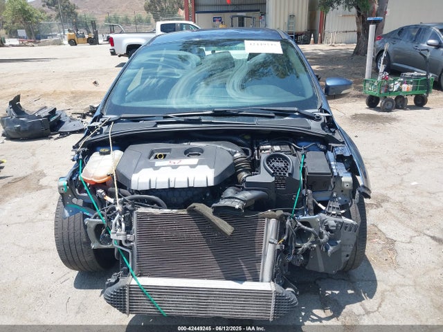 1FADP3L95JL233371 Ford 2.0l gtdi
