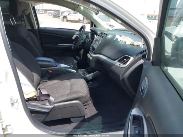 2019 DODGE JOURNEY 3C4PDCAB4KT861661 Photo 4