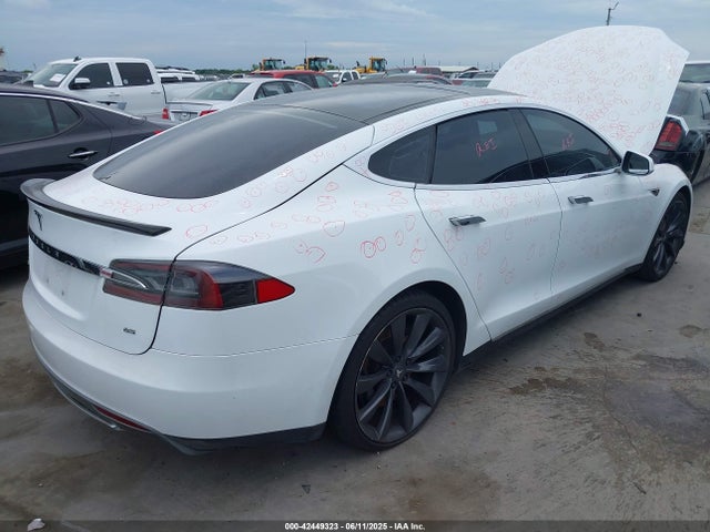 2013 TESLA MODEL S 5YJSA1CN0DFP07352 Photo 3