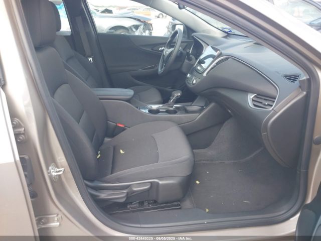 2025 CHEVROLET MALIBU 1G1ZD5ST0SF142406 Photo 4