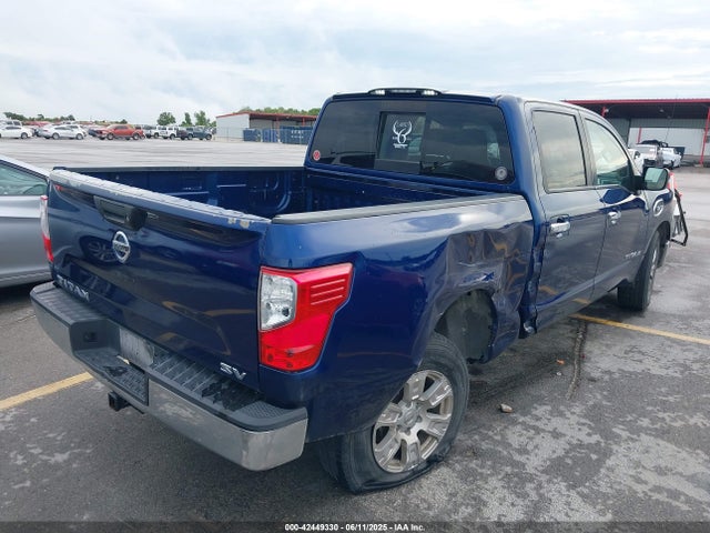 1N6AA1EK0HN547637 Nissan 2017