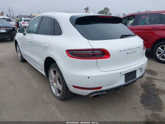 2015 PORSCHE MACAN WP1AF2A50FLB98528 Photo 2