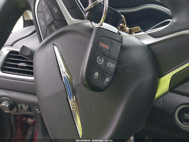 1C3CCCAB8FN752714 Chrysler 200