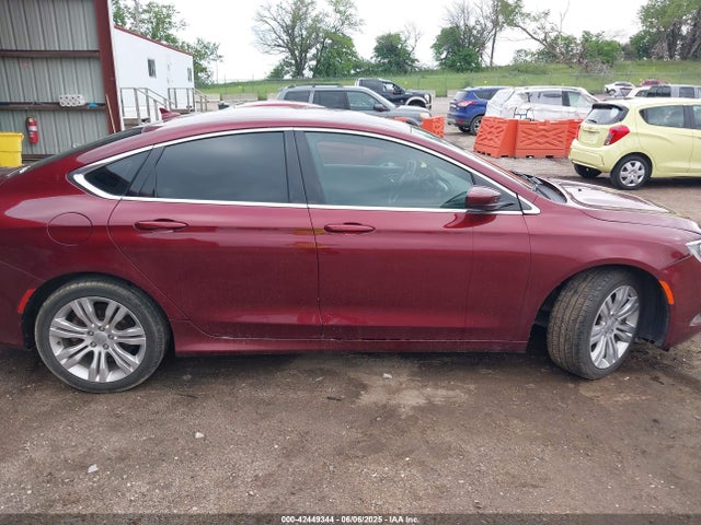 1C3CCCAB8FN752714 Chrysler 200