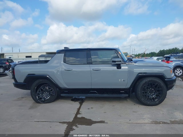 2024 Gmc Hummer Ev Pickup E4wd 2x მანქანა იყიდება აუქციონზე, vin: 1GT10BDD6RU111638, აუქციონის ნომერი: 42449353