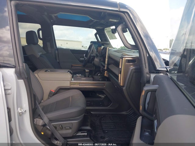 2024 Gmc Hummer Ev Pickup E4wd 2x მანქანა იყიდება აუქციონზე, vin: 1GT10BDD6RU111638, აუქციონის ნომერი: 42449353