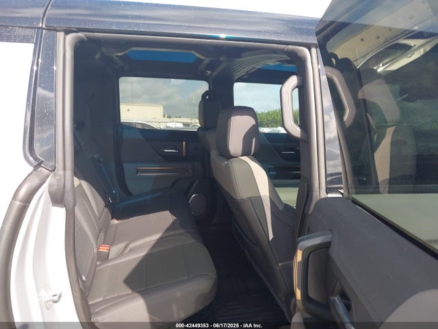 2024 Gmc Hummer Ev Pickup E4wd 2x მანქანა იყიდება აუქციონზე, vin: 1GT10BDD6RU111638, აუქციონის ნომერი: 42449353