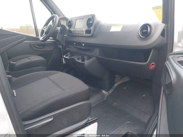 W1Z4KFHY7RP721985 Mercedes-Benz Sprinter 2500 Standard Roof 4-cyl Diesel