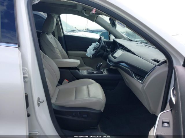 2020 CADILLAC XT4 1GYFZCR4XLF041500 Photo 4