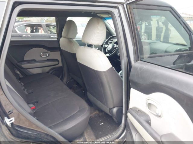 KNDJN2A28F7121506 KIA Soul