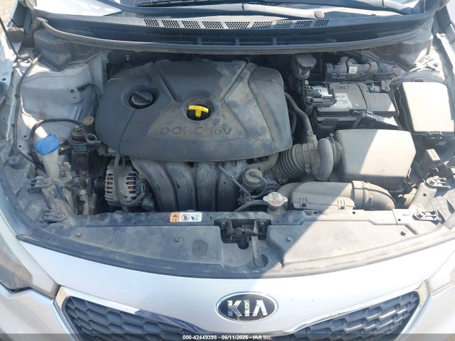 KIA dohc mpi nu 2015 KNAFK4A60F5366466 Image 10