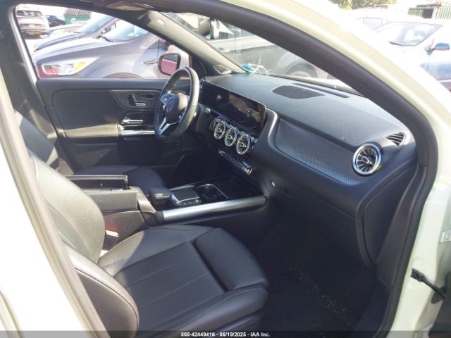 2021 MERCEDES-BENZ GLA 250 W1N4N4HB0MJ272945 Photo 4