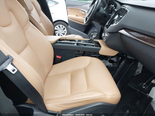 2016 VOLVO XC90 YV4A22PK8G1023805 Photo 4