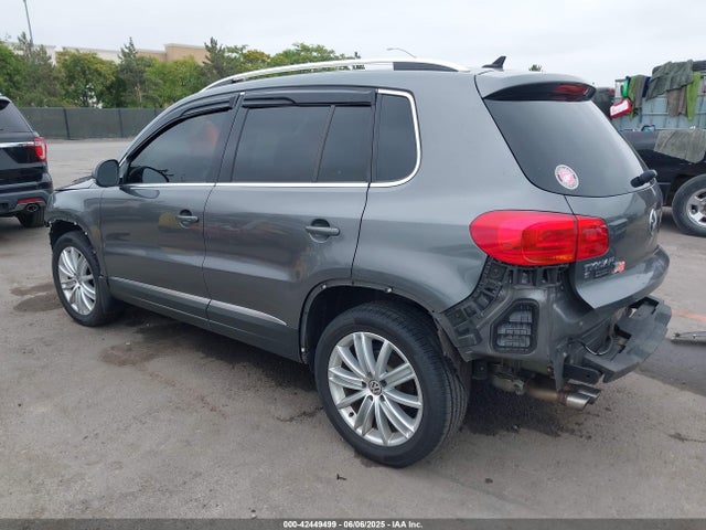 WVGBV7AX0GW581209 Volkswagen 2016