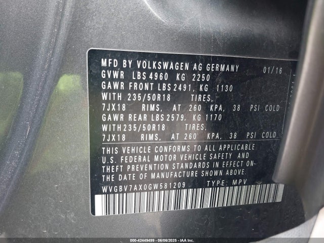WVGBV7AX0GW581209 Volkswagen 2016