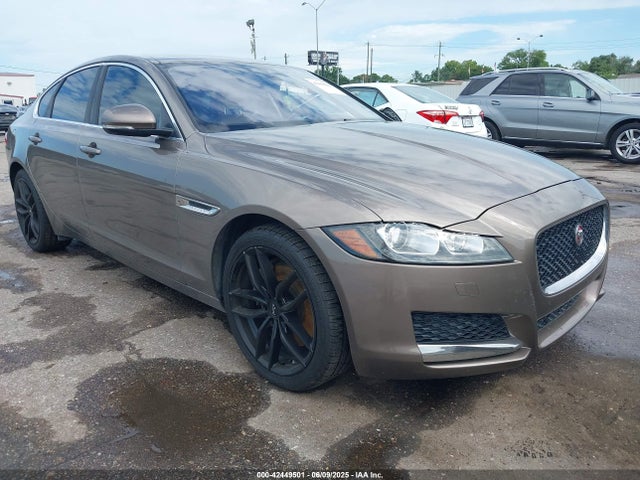 2016 JAGUAR XF SAJBK4BV2GCY19895 Photo 0