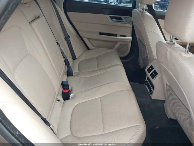 2016 JAGUAR XF SAJBK4BV2GCY19895 Photo 7