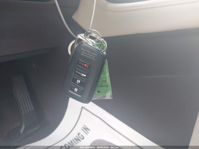 2T2ZZMCA9HC054239 Lexus 2017