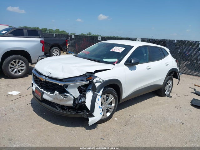 2025 Chevrolet Trax Fwd Ls მანქანა იყიდება აუქციონზე, vin: KL77LFEP5SC271746, აუქციონის ნომერი: 42449579