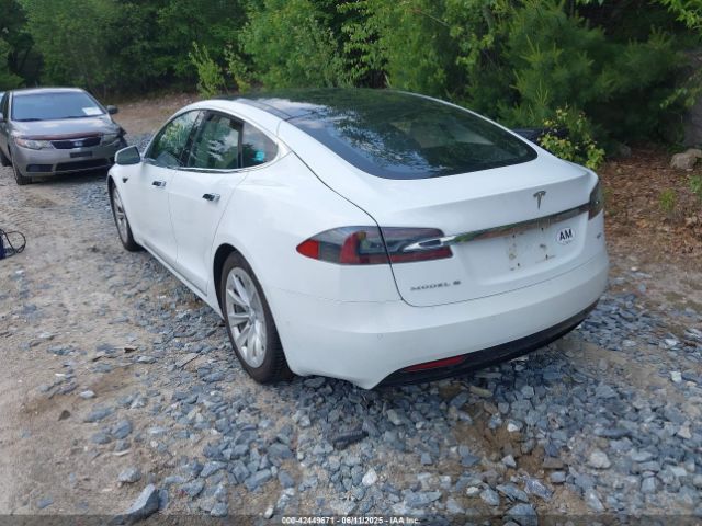 2017 TESLA MODEL S 5YJSA1E28HF199074 Photo 2