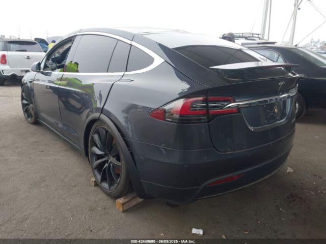 2020 TESLA MODEL X 5YJXCDE23LF270272 Photo 2
