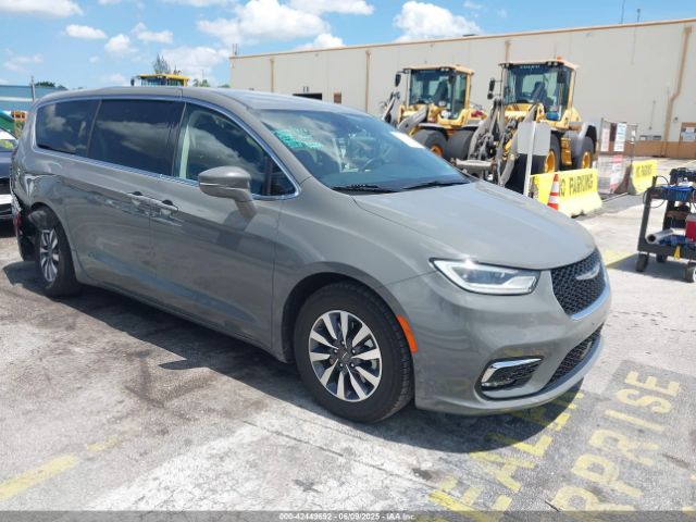 2022 CHRYSLER PACIFICA HYBRID 2C4RC1L76NR184189 Photo 0