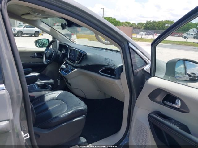 2022 CHRYSLER PACIFICA HYBRID 2C4RC1L76NR184189 Photo 4