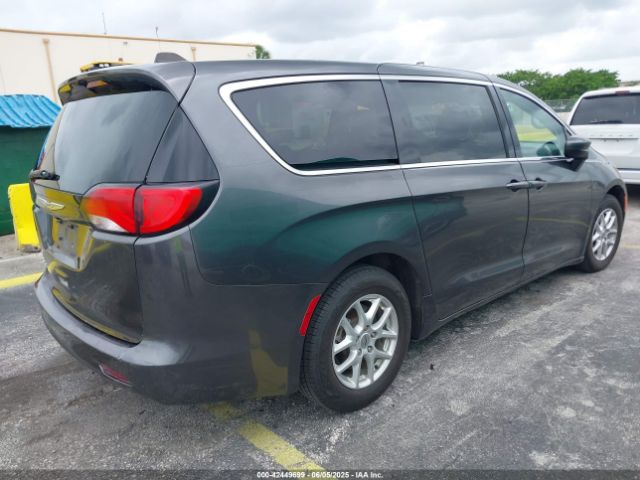 2022 CHRYSLER VOYAGER 2C4RC1CG2NR105567 Photo 3