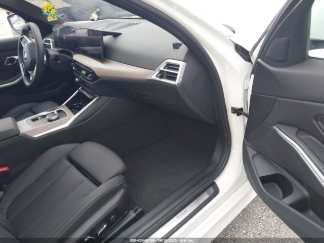 3MW69CW00S8F10279 BMW 3 Series 330i