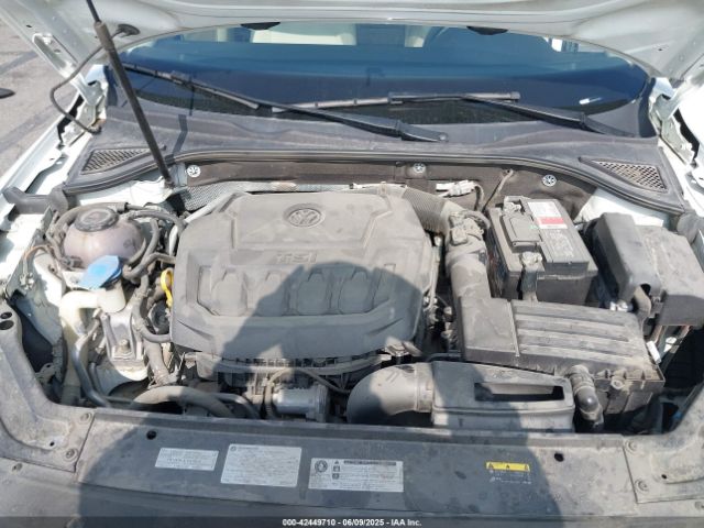1VWAA7A36JC041751 Volkswagen 2.0 tsi