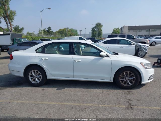 1VWAA7A36JC041751 Volkswagen 2.0 tsi