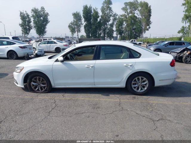 1VWAA7A36JC041751 Volkswagen 2.0 tsi