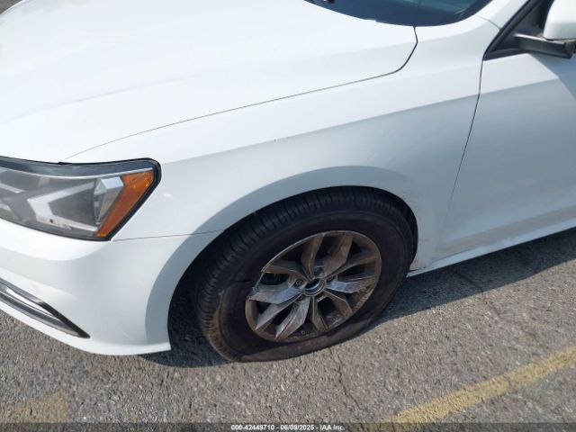 1VWAA7A36JC041751 Volkswagen 2.0 tsi