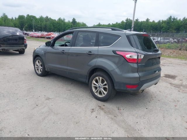 1FMCU9GD3HUD71233 Ford ESCAPE SE