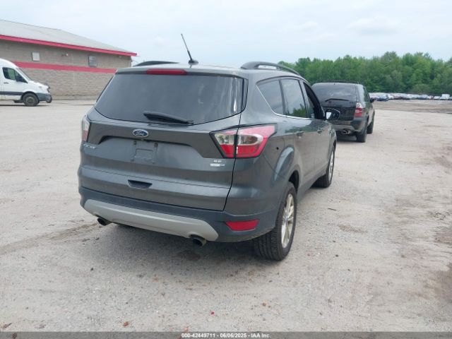 1FMCU9GD3HUD71233 Ford ESCAPE SE