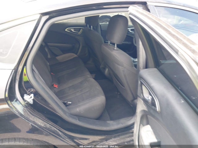 Chrysler 2016 2016 1C3CCCAB6GN138973 Image 8