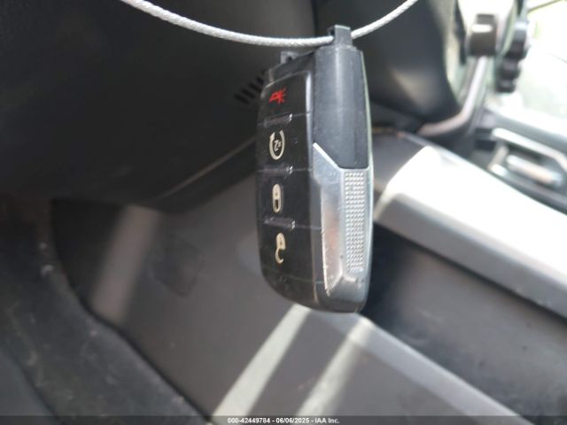 2019 RAM 1500 1C6SRFFT0KN823513 Photo 10