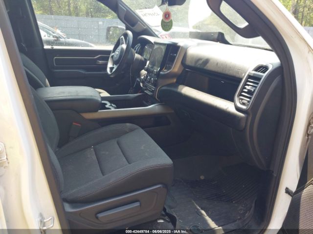 2019 RAM 1500 1C6SRFFT0KN823513 Photo 4