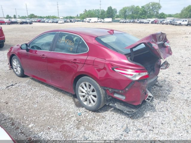 2019 TOYOTA CAMRY 4T1B11HK4KU821420 Photo 2