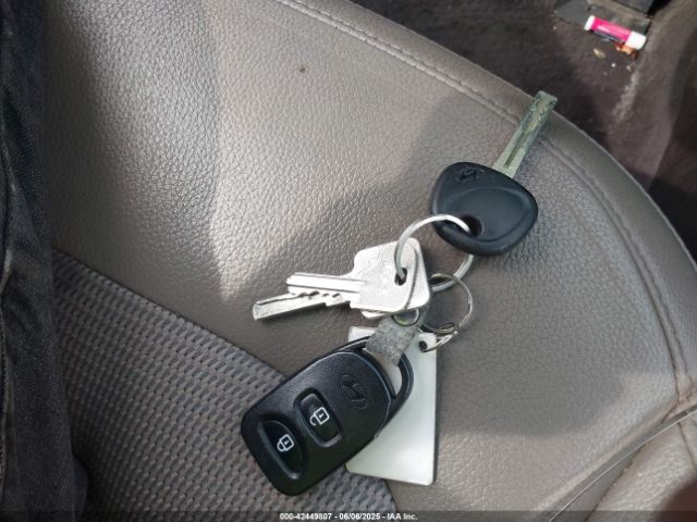 KM8JU3AG7EU890207 Hyundai TUCSON SE