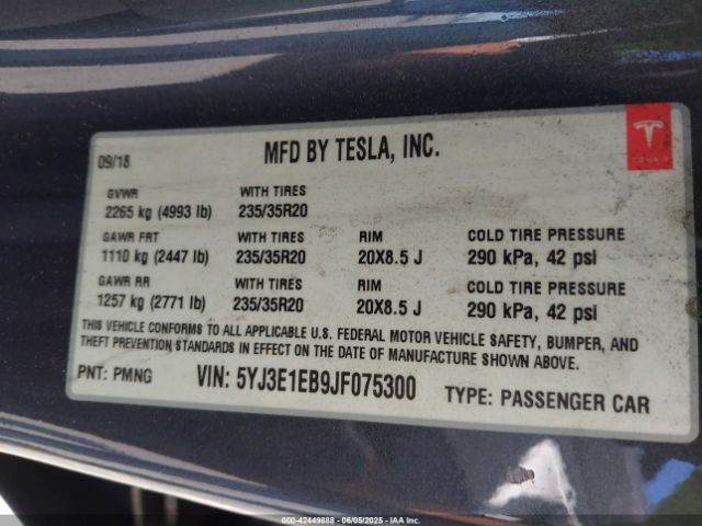 2018 TESLA MODEL 3 5YJ3E1EB9JF075300 Photo 8
