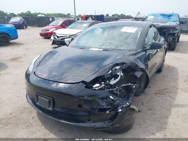 2023 TESLA MODEL 3 5YJ3E1EAXPF453415 Photo 1
