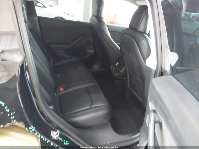 2021 TESLA MODEL Y 5YJYGDEE0MF173101 Photo 7