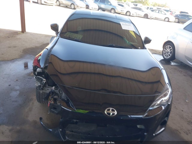 JF1ZNAA17F8711720 Scion 2000cc na
