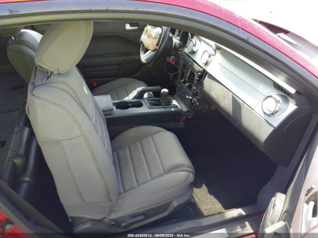 2006 FORD MUSTANG 1ZVHT82H165100743 Photo 4