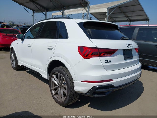 Audi 45 tfsi 2022 WA1DECF34N1145673 Image 3
