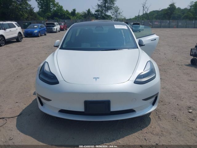 5YJ3E1ECXNF335833 Tesla 2022